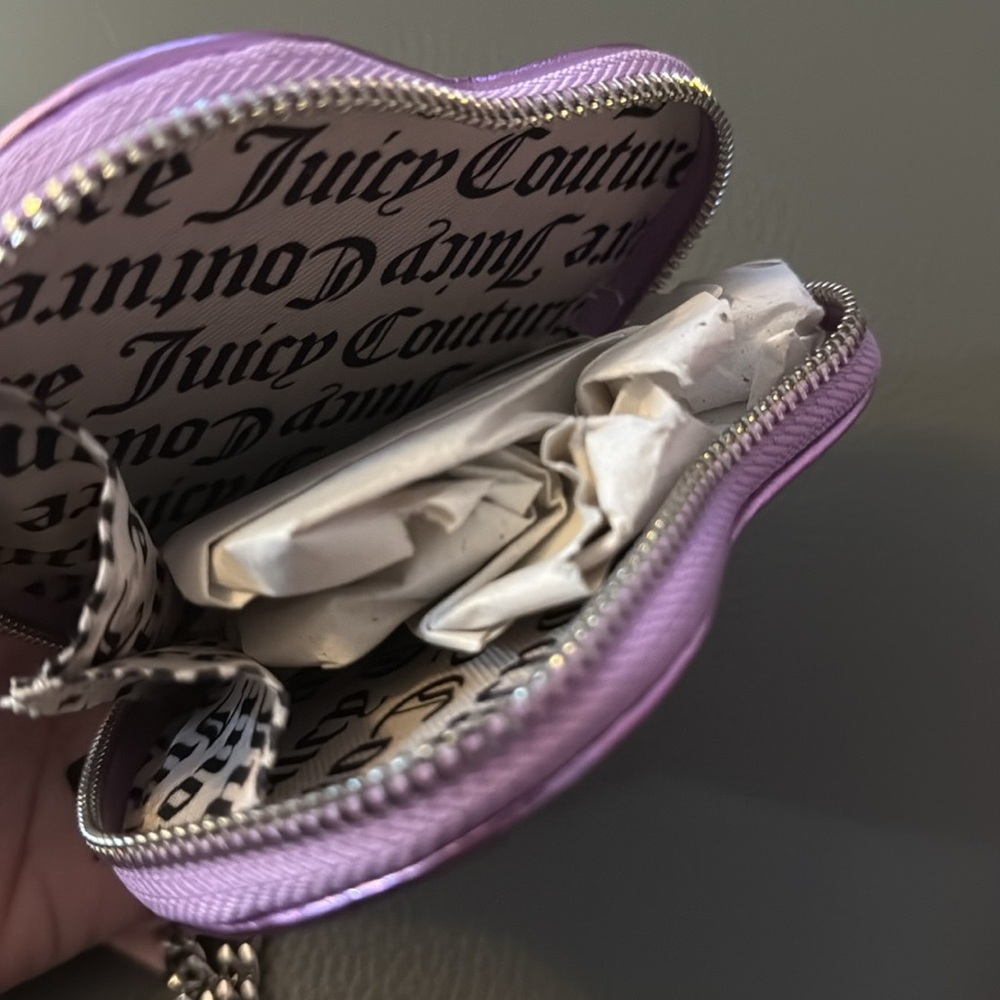 Juicy🍊 Couture "String of Pearls" Heart🩷 Zip Around in Violet💜 Tulle - NWT - Picture 5 of 5